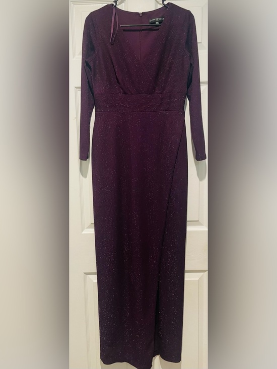 Betsy & Adam Dresses & Skirts - Betsy & Adam Long-Sleeve Sparkle Gown in Burgundy